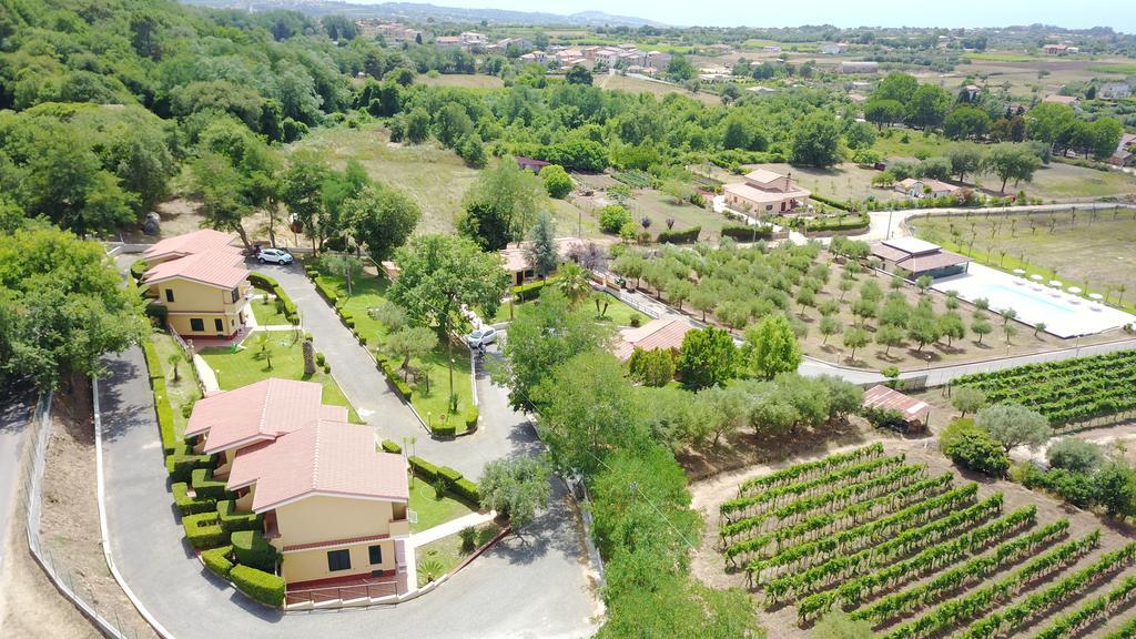 Borgo San Cosmo Tropea Bed & Breakfast Brattiro Exterior foto