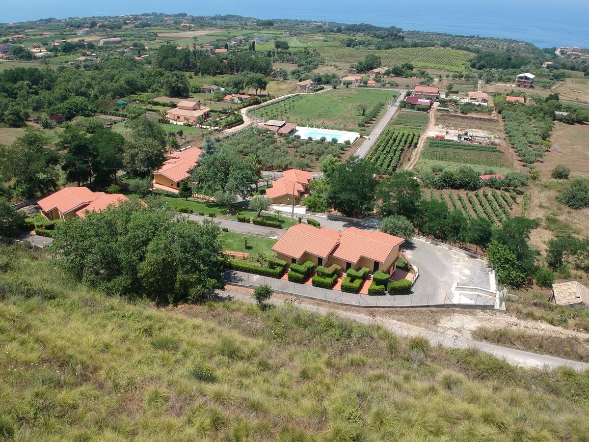 Borgo San Cosmo Tropea Bed & Breakfast Brattiro Exterior foto